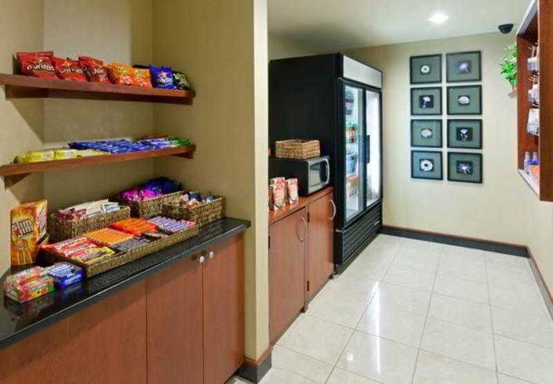 คอร์ทยาร์ด ฟาร์มิงตัน Hotel ภายนอก รูปภาพ